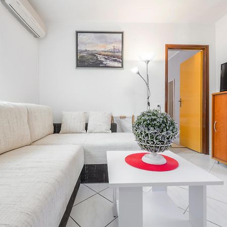 Apartments Roma Baška Voda エクステリア 写真