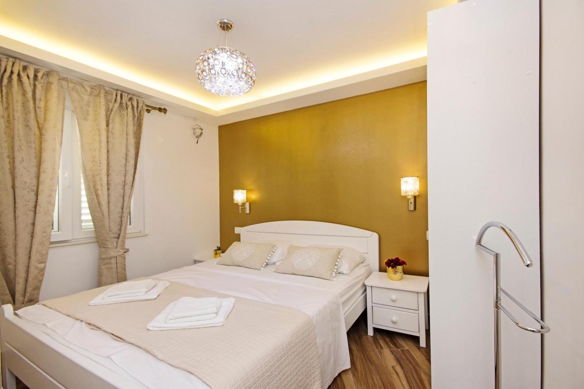 Apartments Roma Baška Voda エクステリア 写真