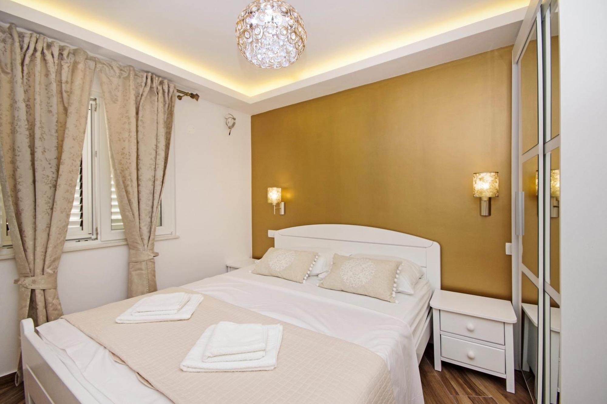 Apartments Roma Baška Voda エクステリア 写真