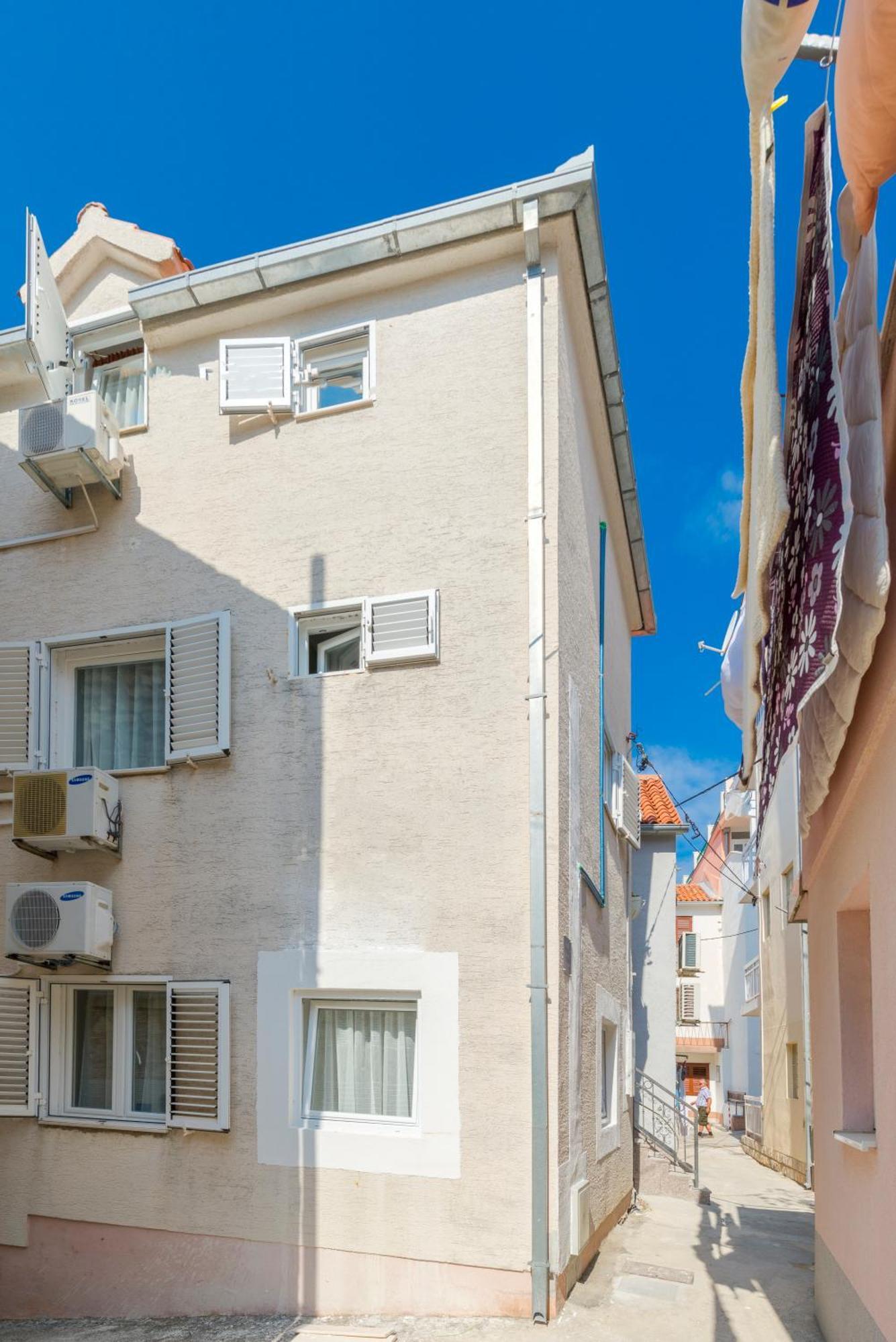 Apartments Roma Baška Voda エクステリア 写真