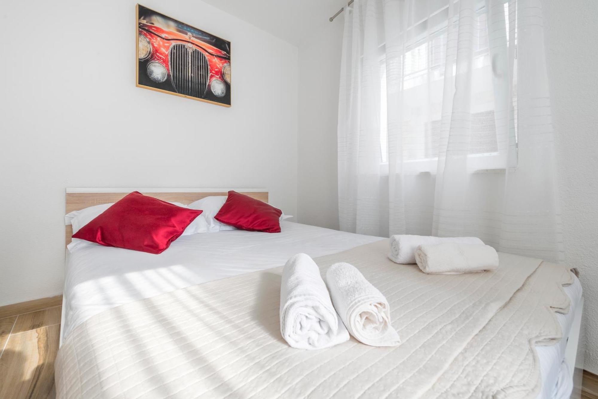 Apartments Roma Baška Voda エクステリア 写真