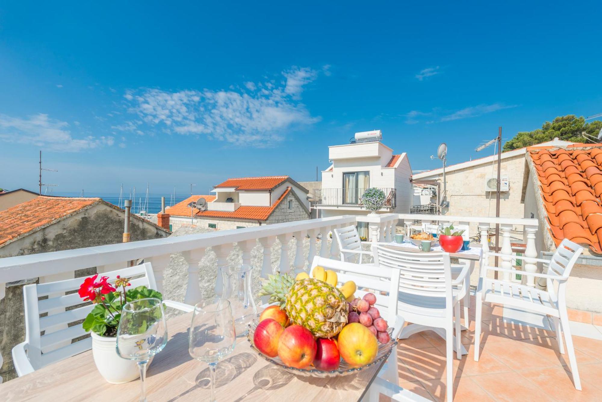 Apartments Roma Baška Voda エクステリア 写真